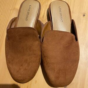 Women’s size 7w slip ons